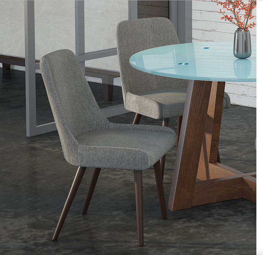 CHAISE