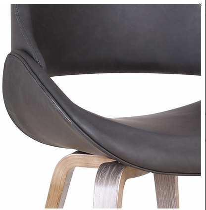 CHAISE