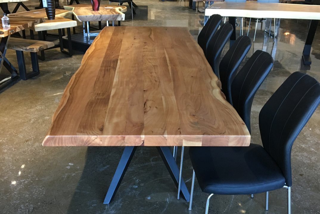 TABLE A MANGER