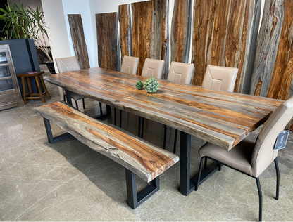TABLE À MANGER