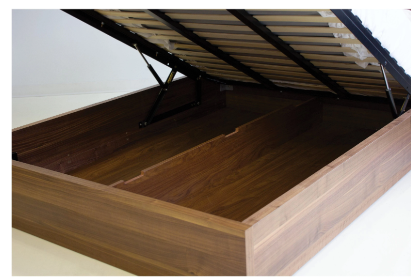 LIT QUEEN BED