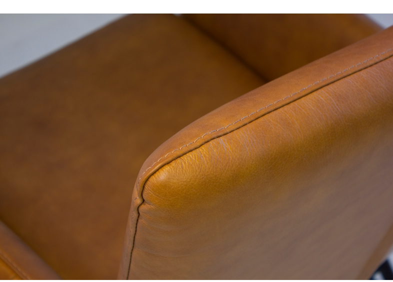 chaise lounge chair