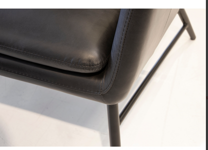 CHAISE LOUNGE CHAIR